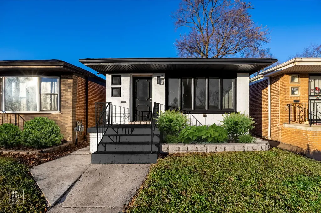10240 South Torrence Avenue Chicago IL 60617