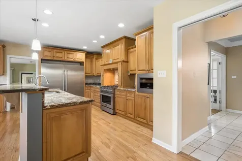 1819 Cornell Road Flossmoor IL 60422