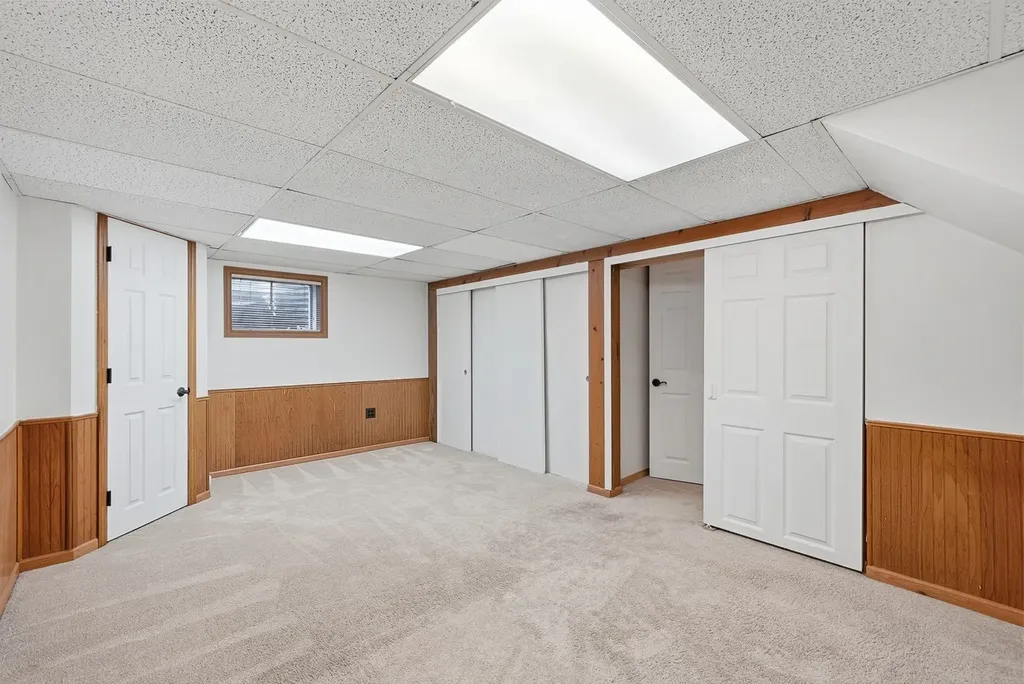 1432 Schramm Drive Westmont IL 60559