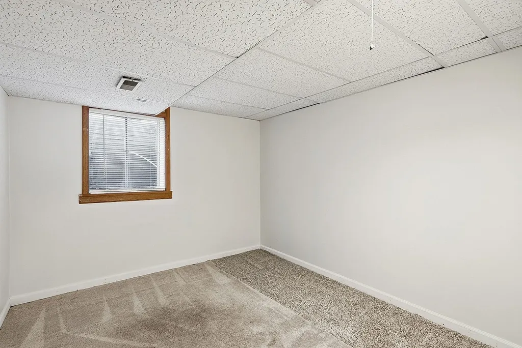 1432 Schramm Drive Westmont IL 60559