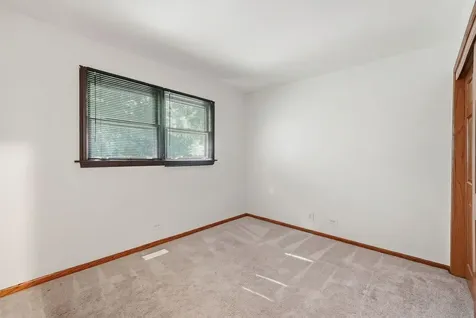 1432 Schramm Drive Westmont IL 60559