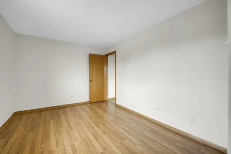 5630 West 103rd Street Oak Lawn IL 60453