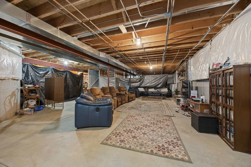16129 West Red Cloud Drive Lockport IL 60441