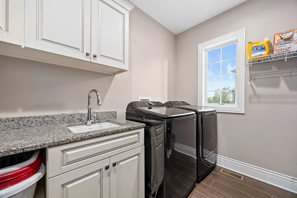 16129 West Red Cloud Drive Lockport IL 60441