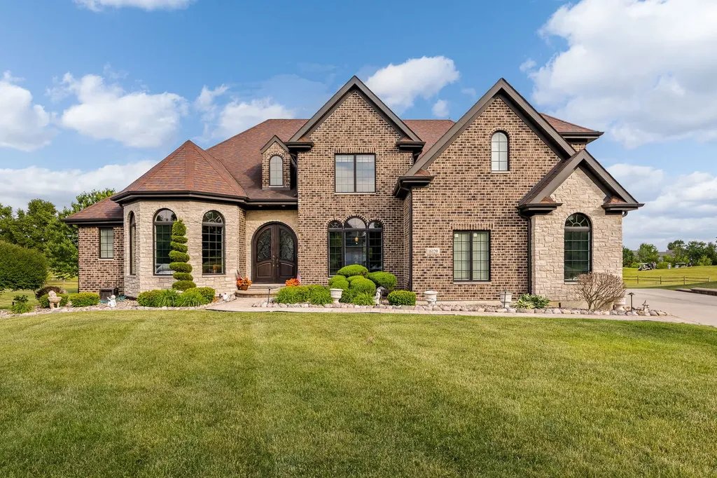 16129 West Red Cloud Drive Lockport IL 60441