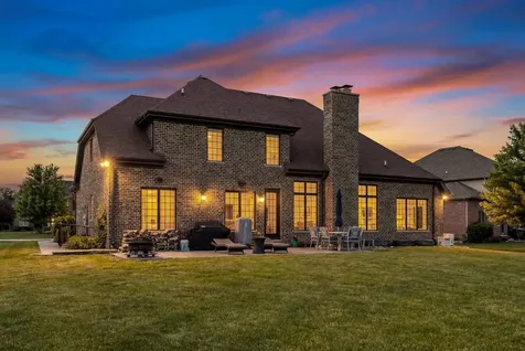 16129 West Red Cloud Drive Lockport IL 60441