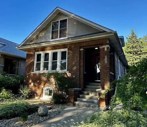 2841 Wenonah Avenue Berwyn IL 60402