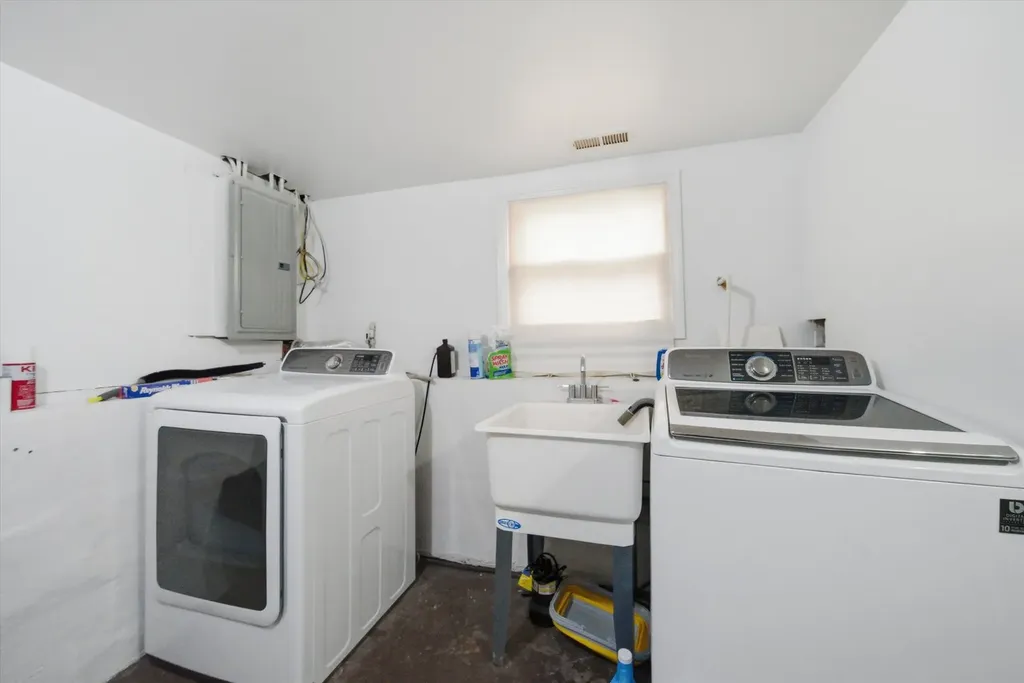 4938 West Melrose Street Chicago IL 60641
