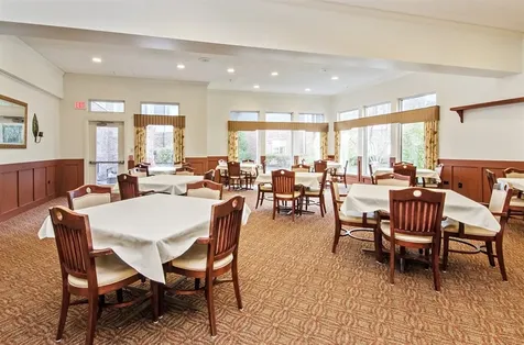 605 Barrington Avenue East Dundee IL 60118