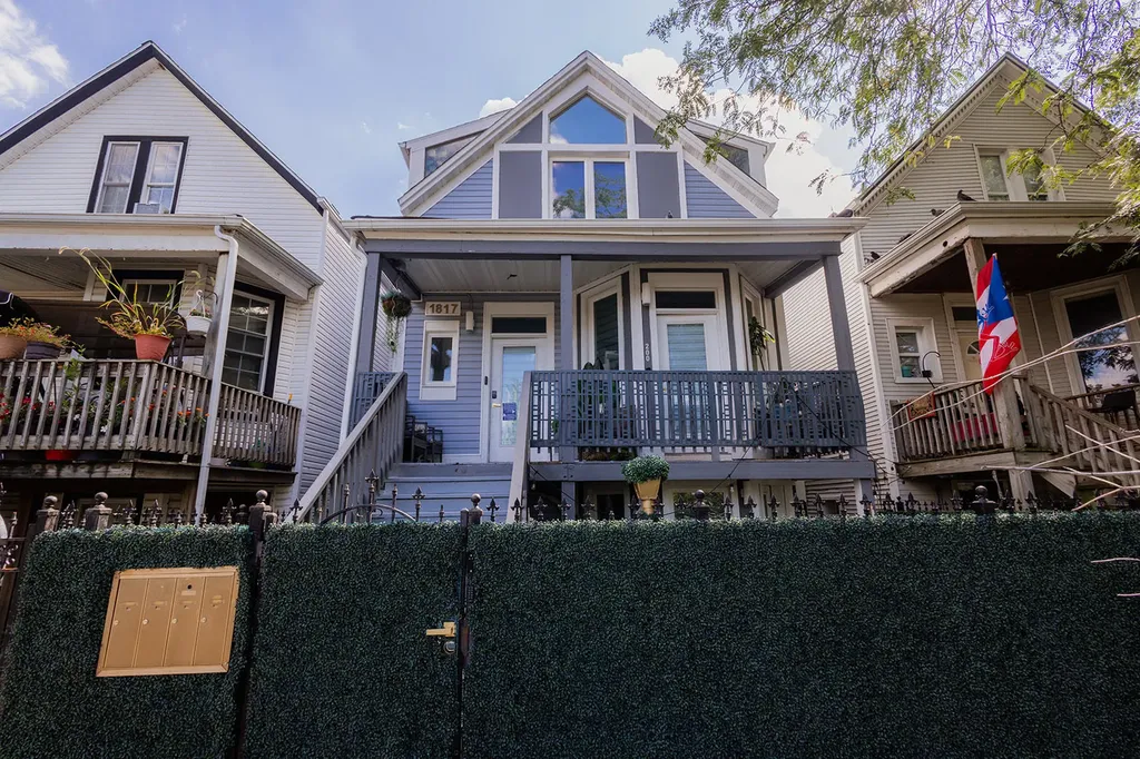 1817 North Lawndale Avenue Chicago IL 60647