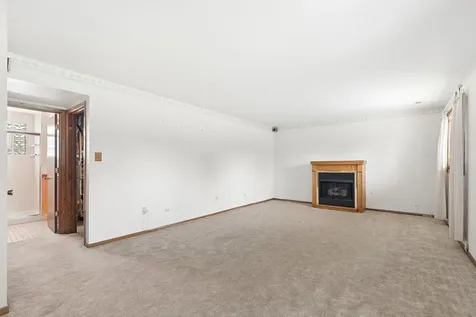 8514 161ST Street Tinley Park IL 60487