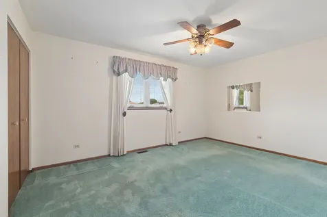 8514 161ST Street Tinley Park IL 60487