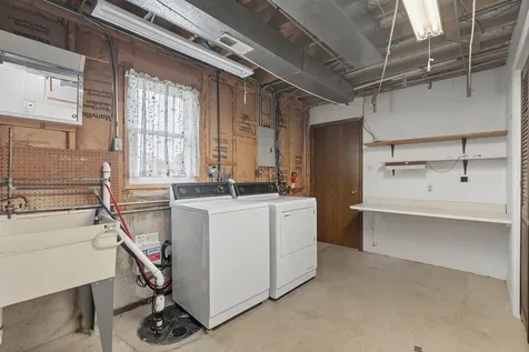 8514 161ST Street Tinley Park IL 60487