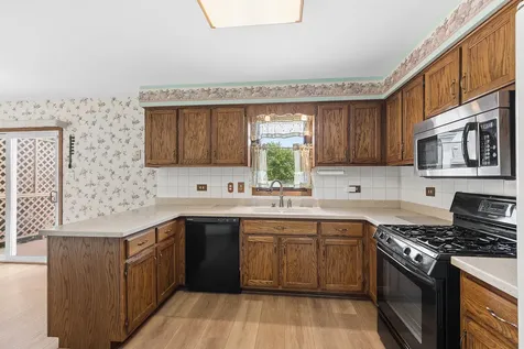 8514 161ST Street Tinley Park IL 60487