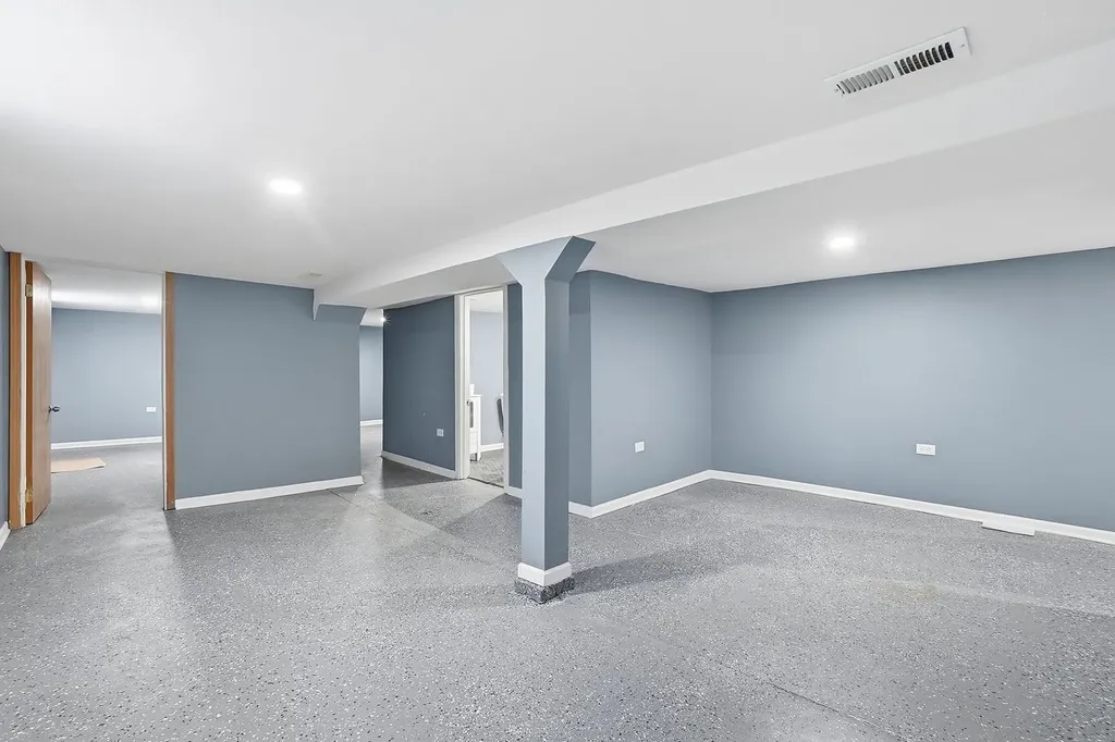 5723 South Marshfield Avenue Chicago IL 60636