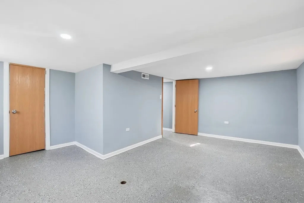5723 South Marshfield Avenue Chicago IL 60636