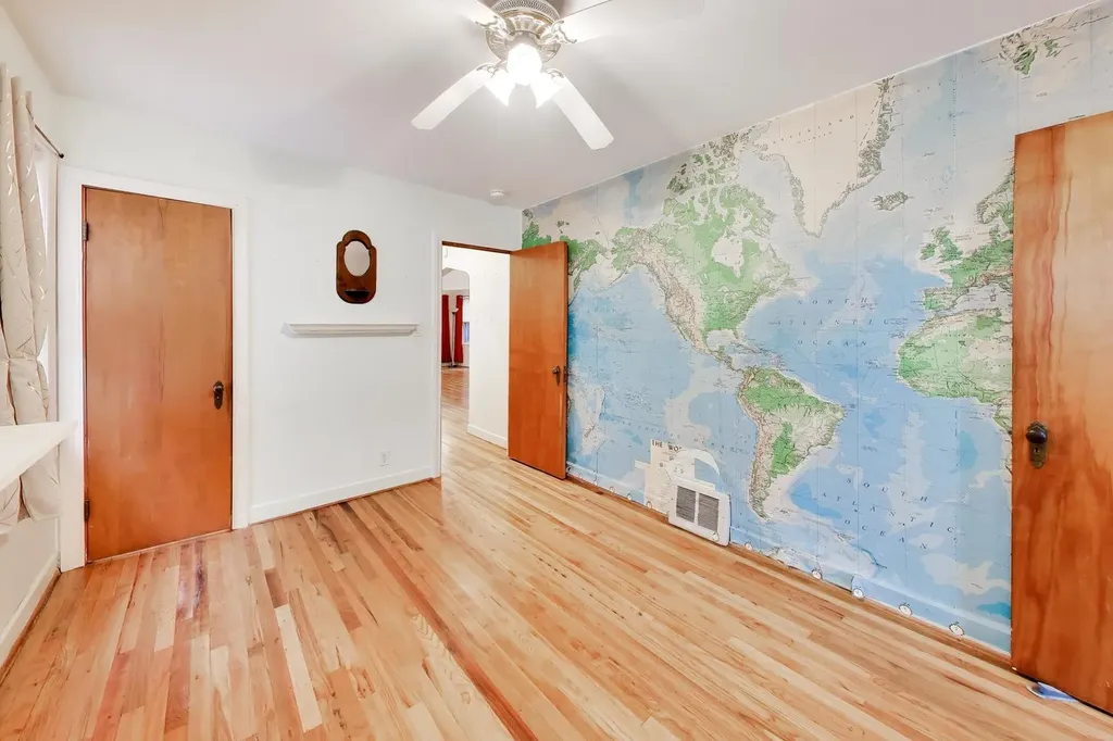 5012 North Tripp Avenue Chicago IL 60630