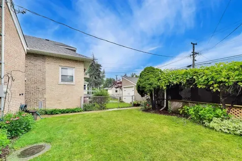 5012 North Tripp Avenue Chicago IL 60630