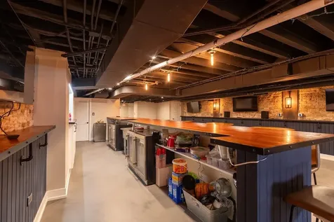 827 North Milwaukee Avenue Chicago IL 60642
