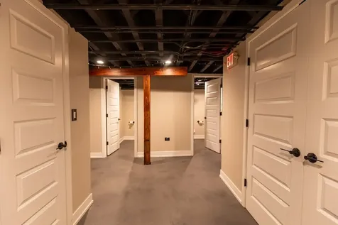 827 North Milwaukee Avenue Chicago IL 60642