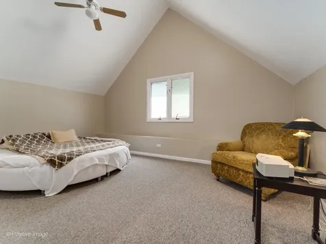 6738 North Sauganash Avenue Lincolnwood IL 60712