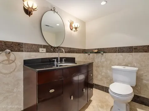 6738 North Sauganash Avenue Lincolnwood IL 60712