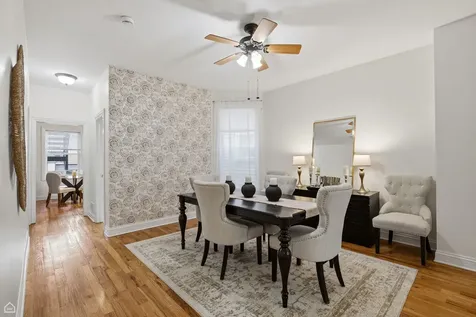 1926 West Oakdale Avenue Chicago IL 60657