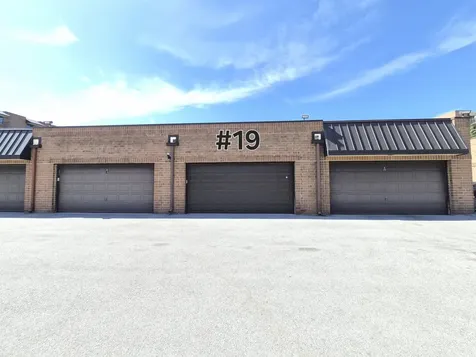 6050 Lake Bluff Drive Tinley Park IL 60477