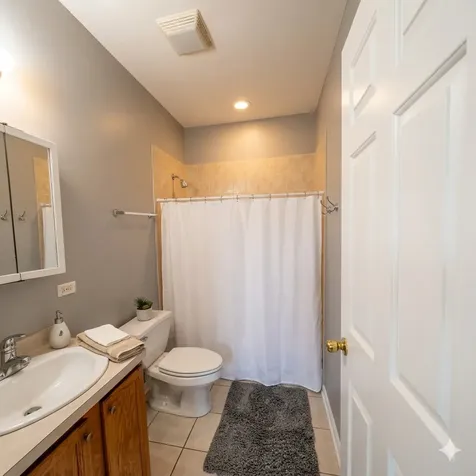 3906 West Belmont Avenue Chicago IL 60618