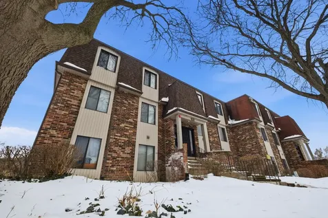 835 Waterview Circle Vernon Hills IL 60061