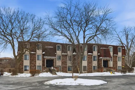 835 Waterview Circle Vernon Hills IL 60061
