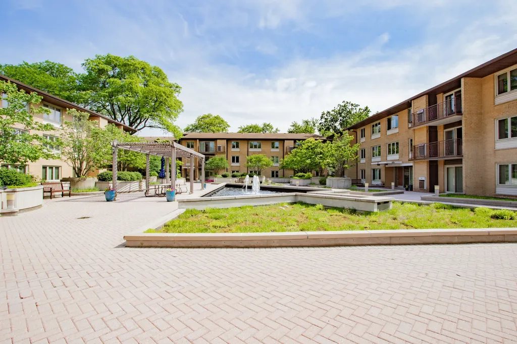 2420 West Talcott Road Park Ridge IL 60068