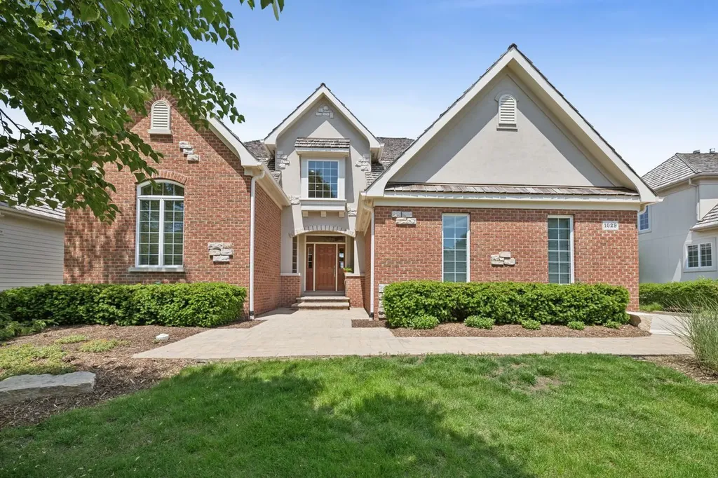 1029 Ridgeview Drive Inverness IL 60010