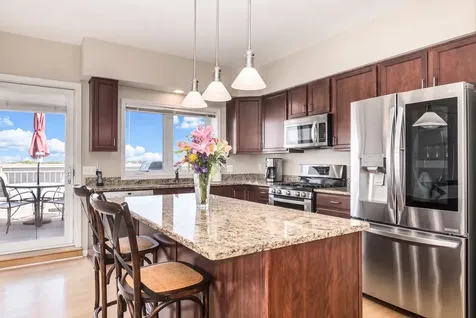 787 Graceland Avenue Des Plaines IL 60016