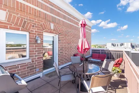 787 Graceland Avenue Des Plaines IL 60016