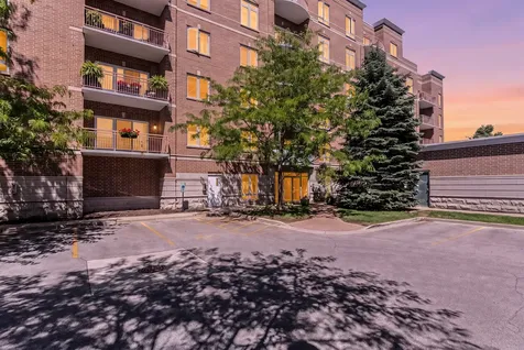 787 Graceland Avenue Des Plaines IL 60016