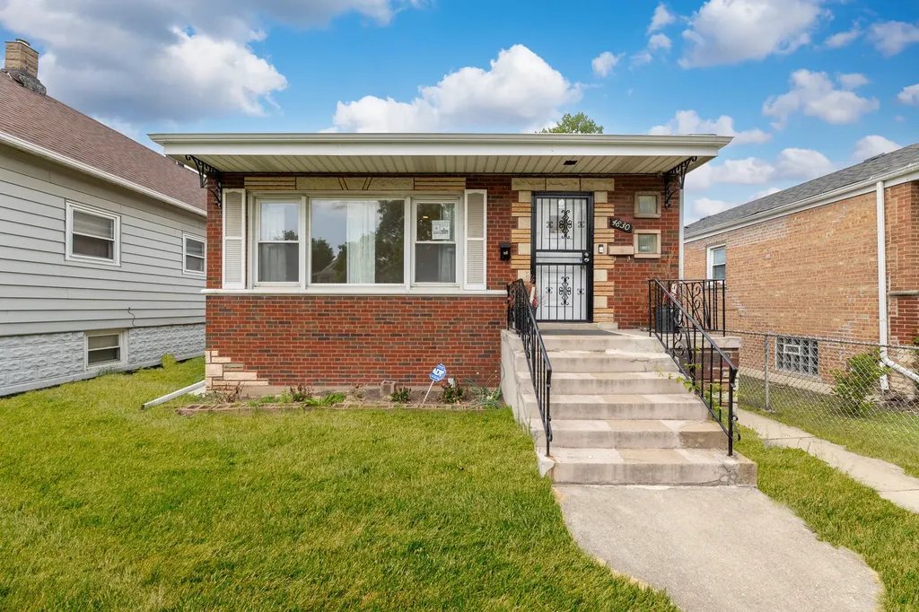 4830 South Ridgeway Avenue Chicago IL 60632