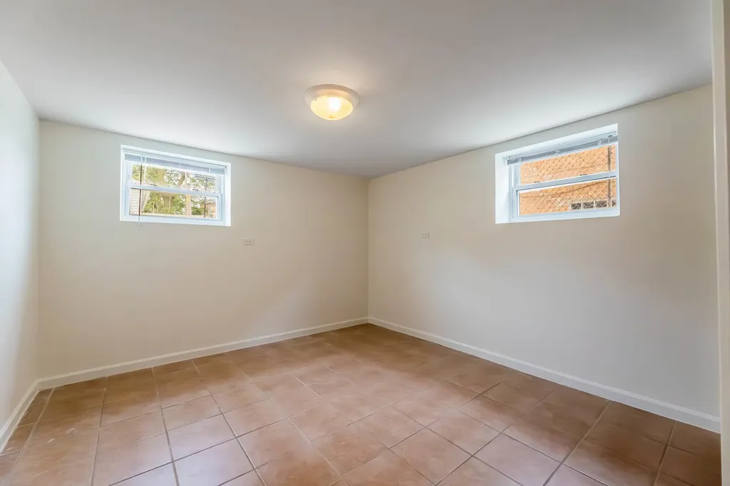4830 South Ridgeway Avenue Chicago IL 60632