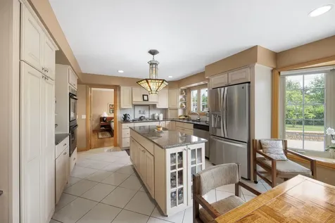 3919 Gloria Court Glenview IL 60025