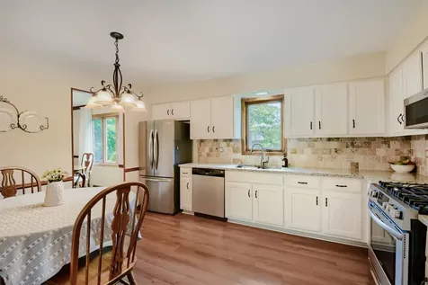 1325 Hawkins Avenue Downers Grove IL 60516
