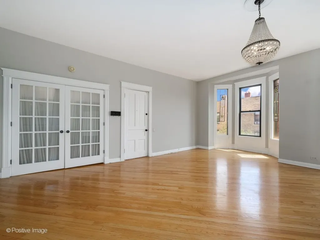 2150 North Clifton Avenue Chicago IL 60614