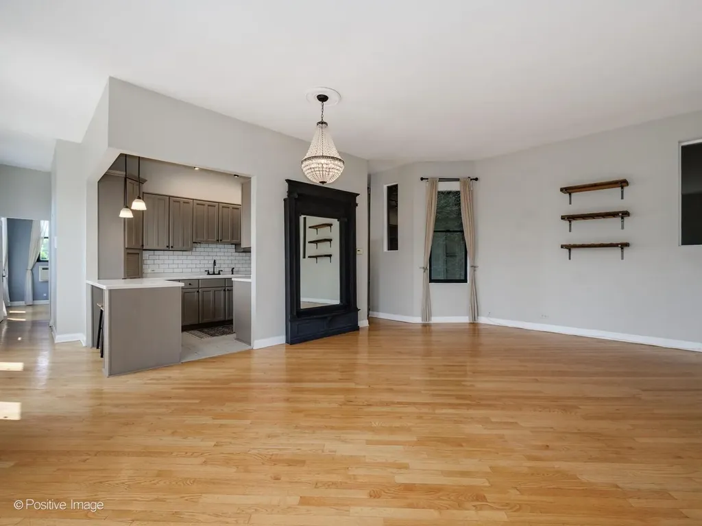 2150 North Clifton Avenue Chicago IL 60614