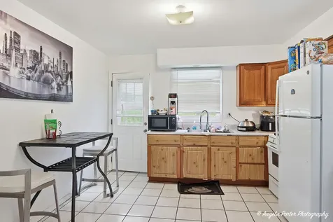 2511 Western Avenue Waukegan IL 60087