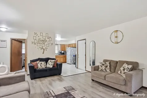 2511 Western Avenue Waukegan IL 60087