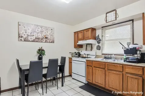 2511 Western Avenue Waukegan IL 60087