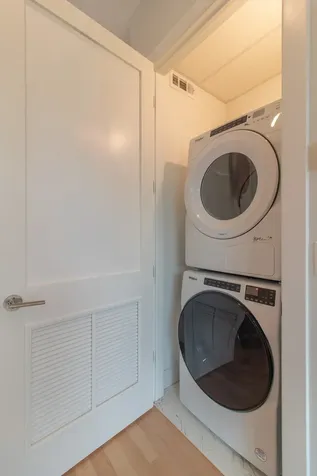4557 South Prairie Avenue Chicago IL 60653