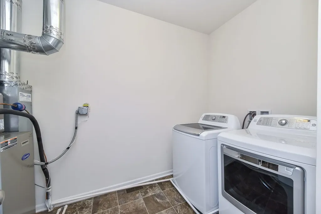 2511 Dunraven Avenue Naperville IL 60540