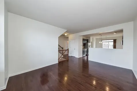 2511 Dunraven Avenue Naperville IL 60540