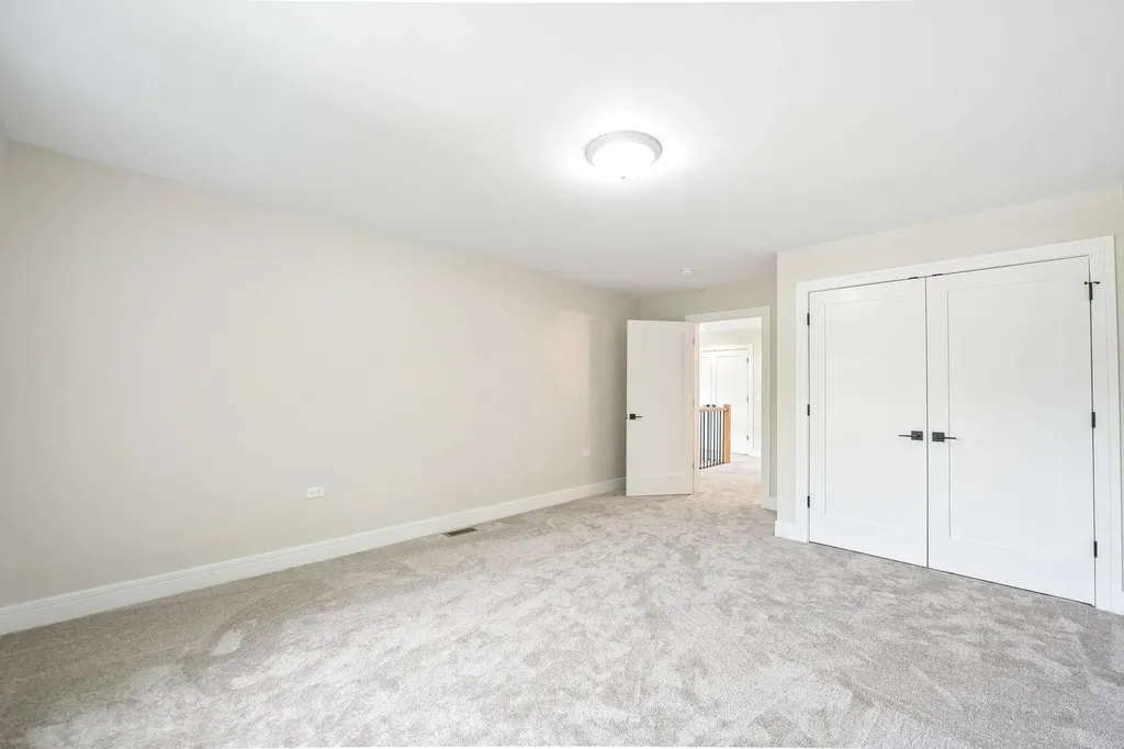 249 East Kenilworth Avenue Villa Park IL 60181