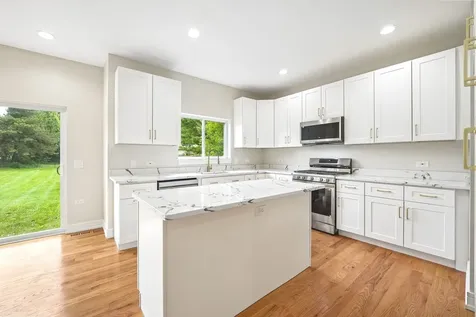 249 East Kenilworth Avenue Villa Park IL 60181
